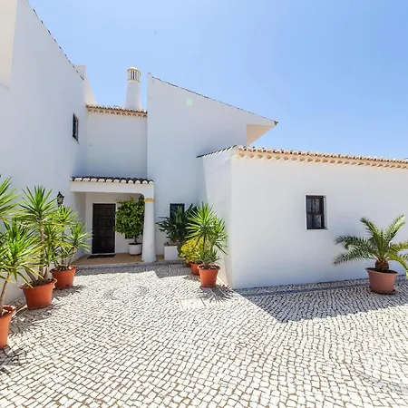 D06 - Vila Ceu In